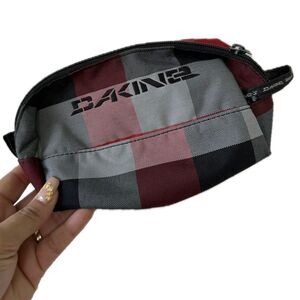 Dakine Large Plaid Zipper Accessory Toiletry Travel Case